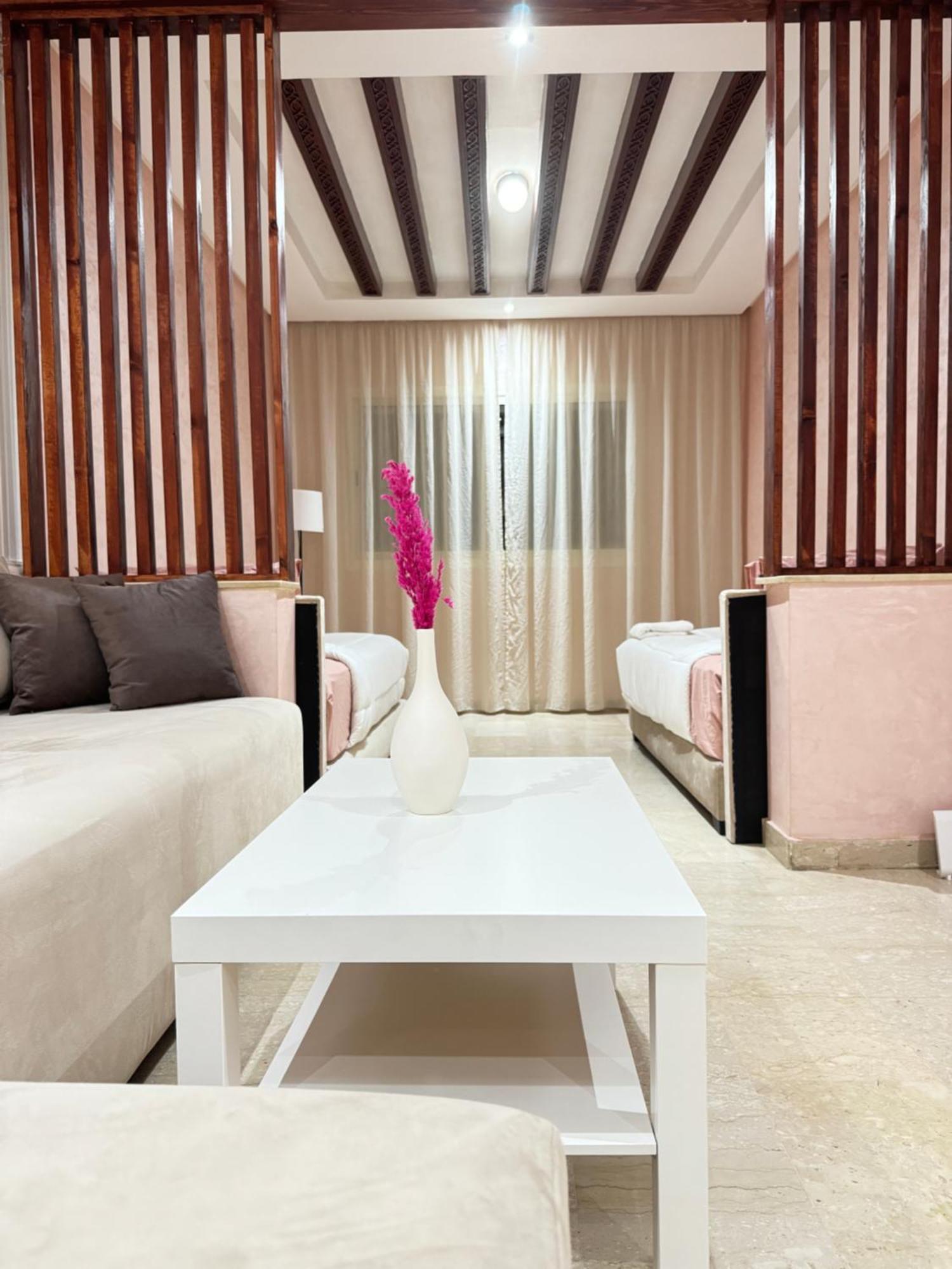 Suitouiss - Agdal 2 - Appartement A 2 Minutes De La Gare De Train Tgv Rabat Buitenkant foto